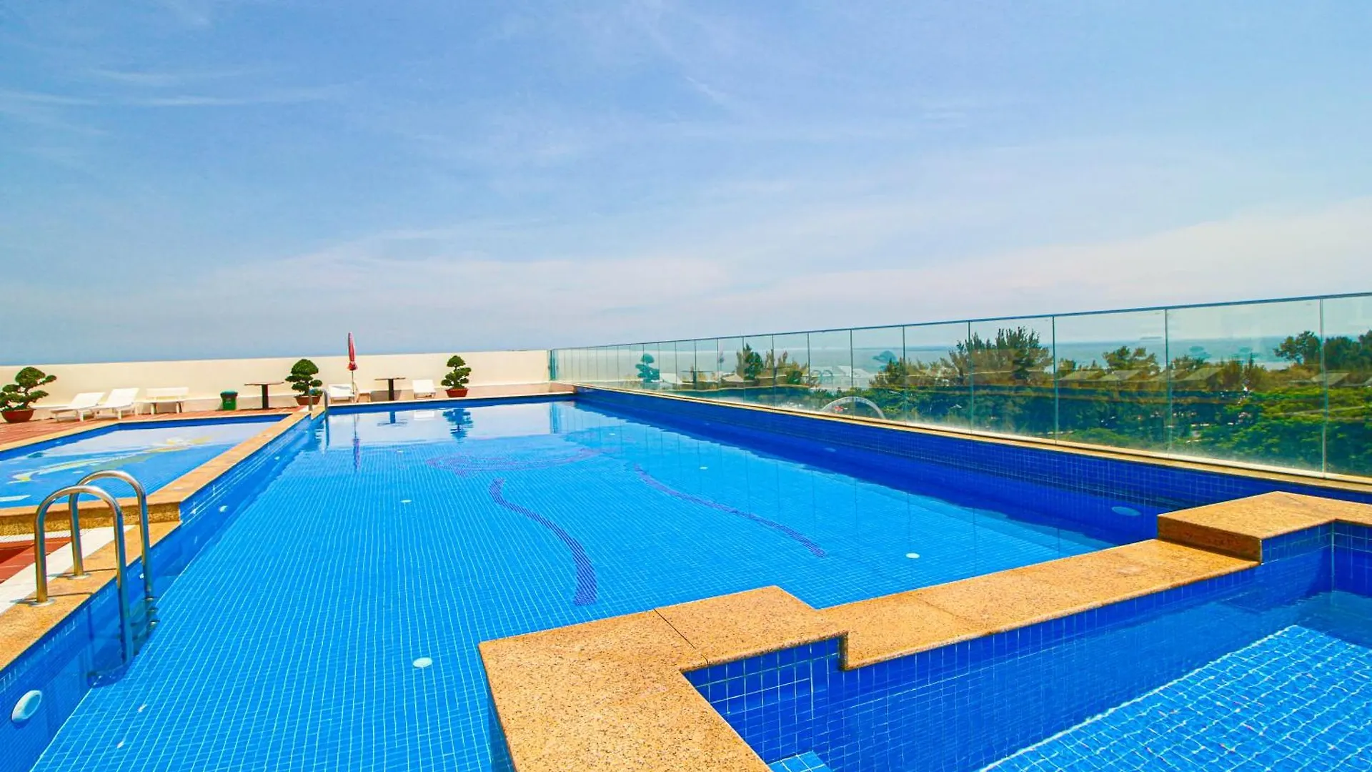 Sealala Apartment - Oasky Vung Tau, Sea View & High Floor 0*,  Vietnam